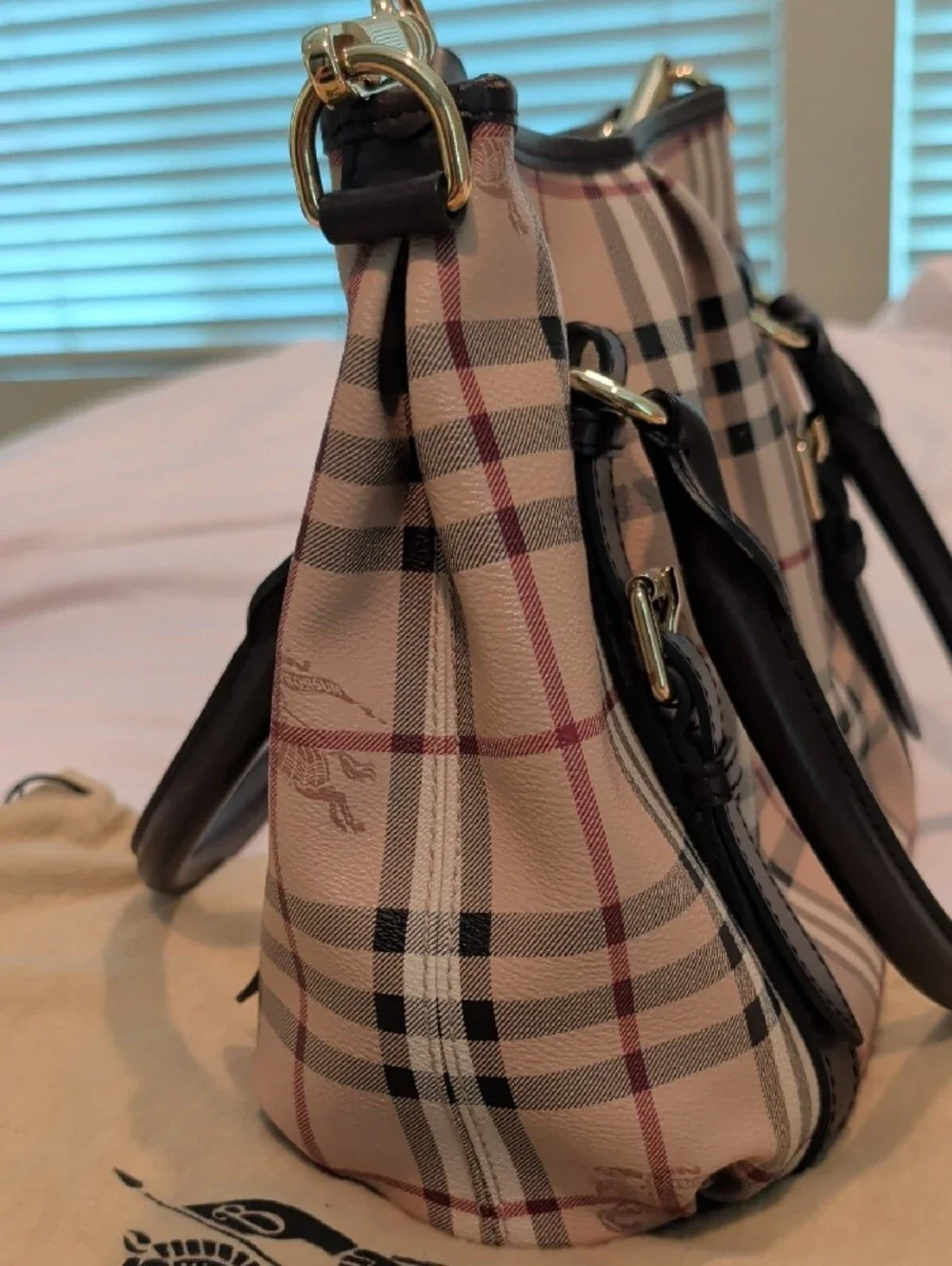 Burberry classic plaid